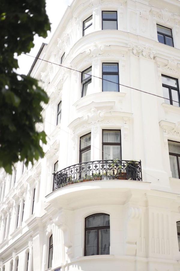 Heymi Apartments Zentagasse Vienna Luaran gambar