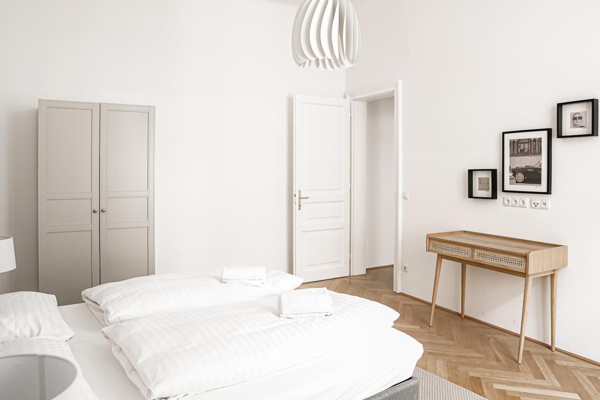 Heymi Apartments Zentagasse Vienna Luaran gambar